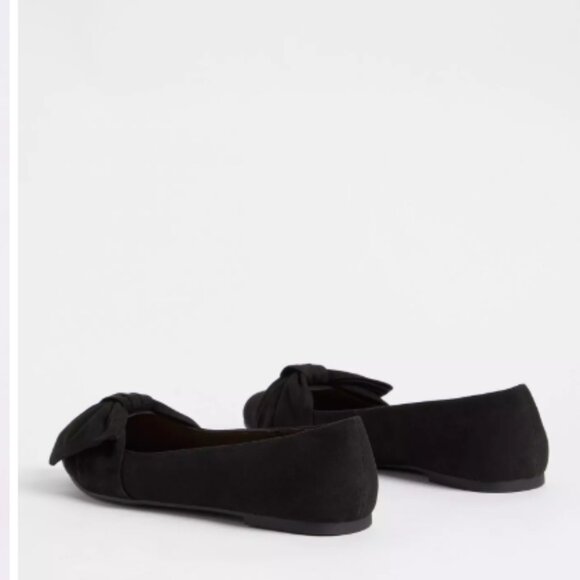 Torrid Black Pointed Toe Bow Flat (6WW) - Picture 3 of 9